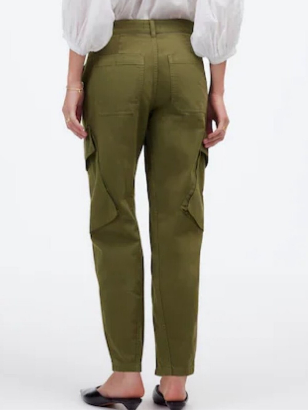 Like New Madewell Seamed Barrel Leg Utility Pant in Garment Dyed Twill - Picture 6 of 7
